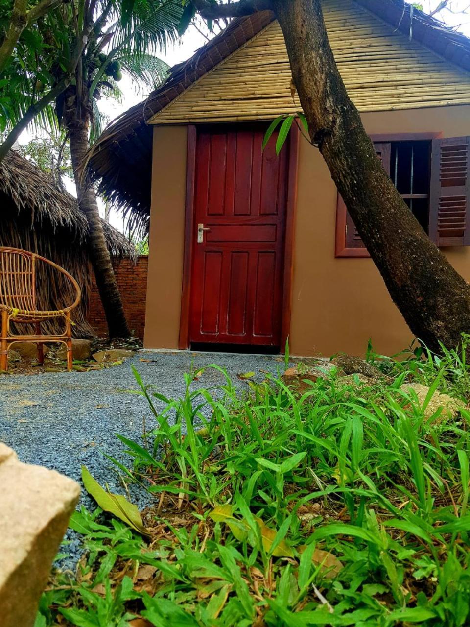 The Plantation Pansiyon Kampot Dış mekan fotoğraf