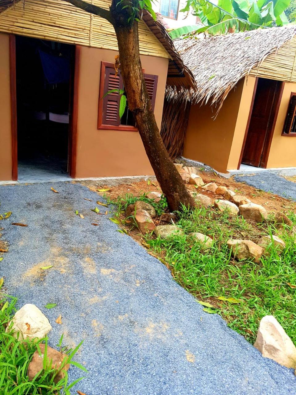 The Plantation Pansiyon Kampot Dış mekan fotoğraf